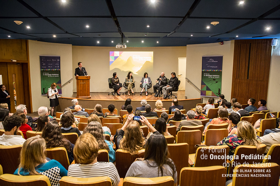 Instituto Desiderata / Diseño Promocional  / Foro de Oncología Pediátrica de Rio de Janeiro (FOP Rio) 